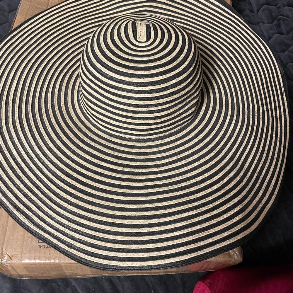 Large Floppy Brim Striped Lane Bryant Sun Hat